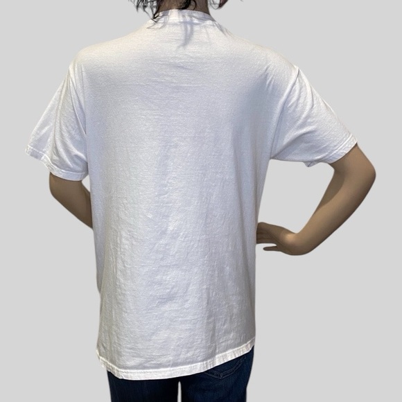 TV Show "The Office" Dunder Mifflin Cast White Tee Shirt T-Shirt Size Medium VGC - Picture 4 of 5